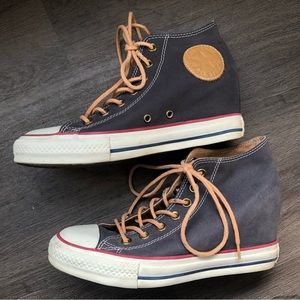 Converse wedge chuck taylors size 8.5